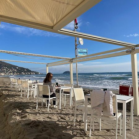 Locanda Kon Tiki Алассио Экстерьер фото