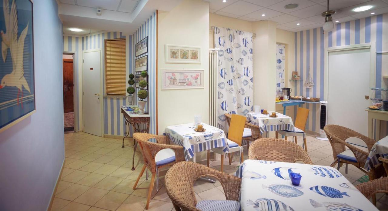 Locanda Kon Tiki Алассио Экстерьер фото